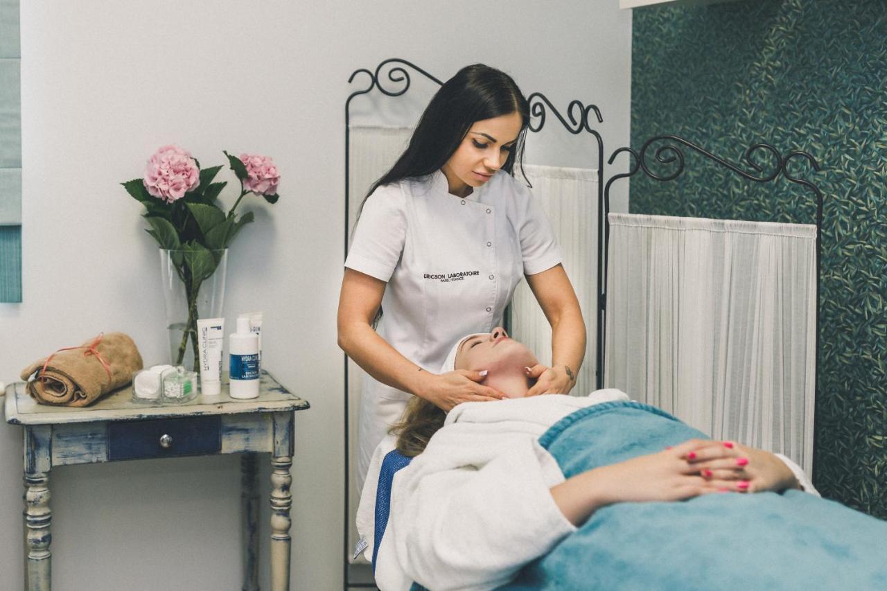 Hotel Czardasz Spa & Wellness بوتسك المظهر الخارجي الصورة