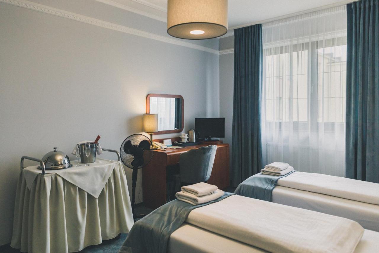 Hotel Czardasz Spa & Wellness بوتسك المظهر الخارجي الصورة