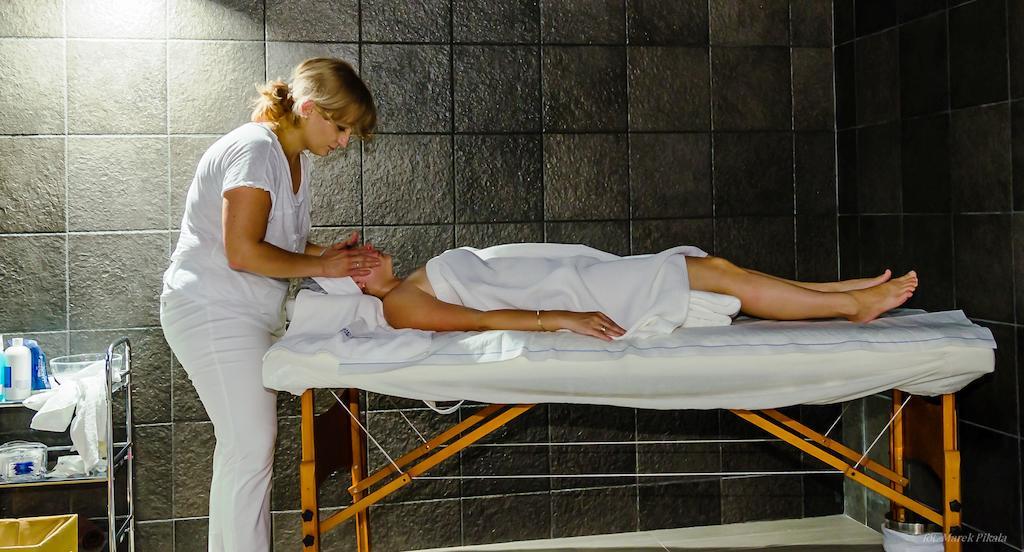 Hotel Czardasz Spa & Wellness بوتسك المظهر الخارجي الصورة